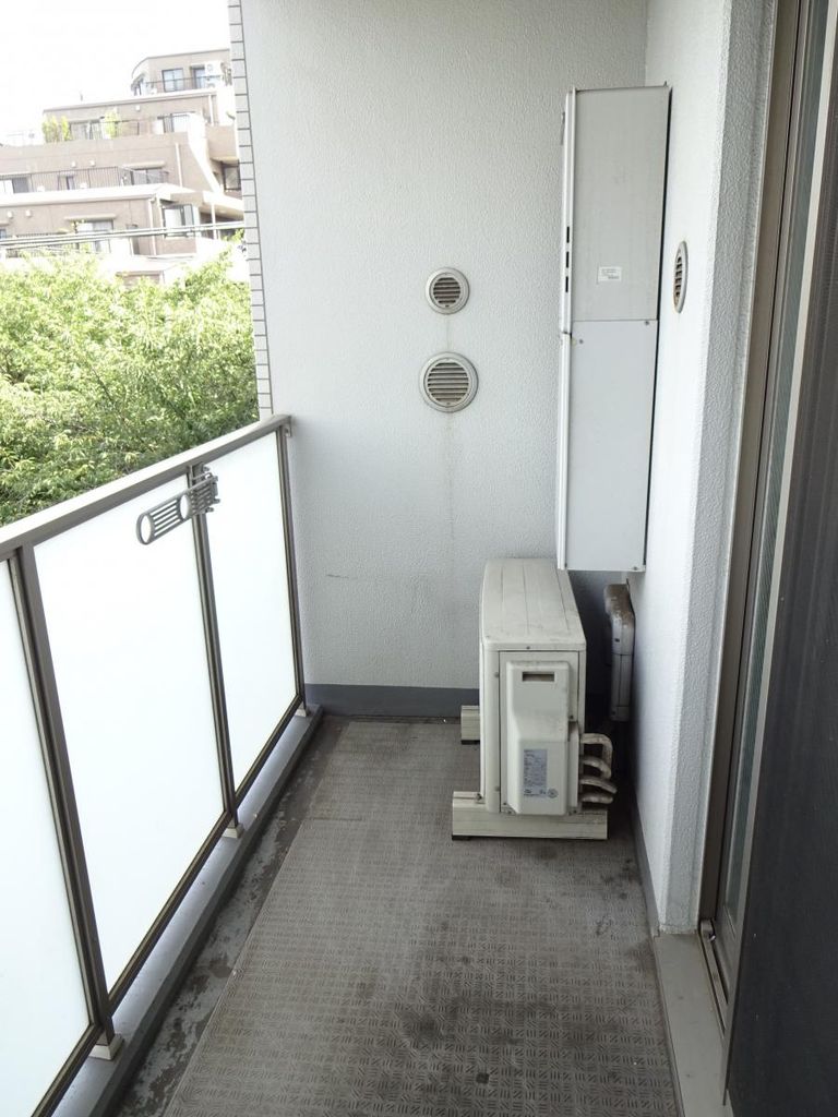 西武新宿線 新井薬師前駅 徒歩10分 8階建 築18年の内装写真