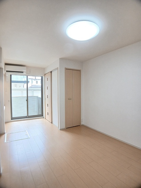 ＪＲ常磐線 泉駅 徒歩24分 2階建 築12年の居間写真