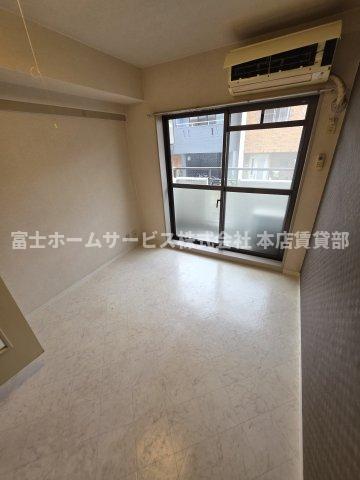 シャトー我孫子3番館の居間写真