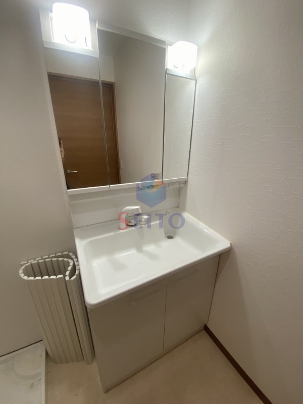 洗面設備　別階の参考写真になります