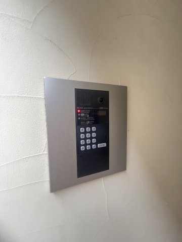 セキュリティ　オートロック付きなので初めての一人暮らしの方も安心した生活を