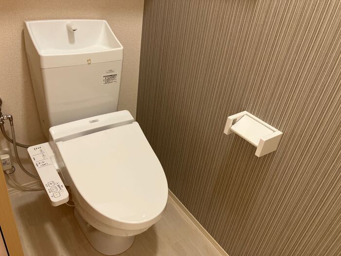 南海本線 泉大津駅 徒歩5分 3階建 築11年のトイレ写真