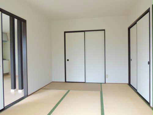 大分市 2階建 築37年の内装写真
