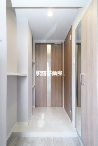 Alivis六本松の玄関写真