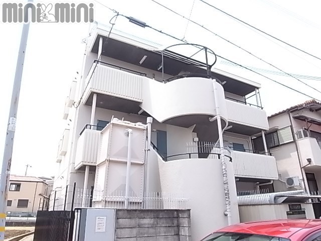 ベヌスタ西宮の外観写真