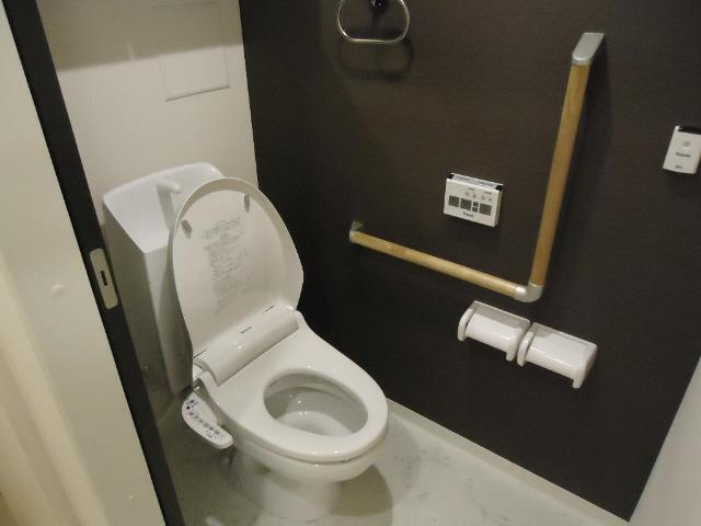 ＪＲ東北本線 郡山駅 徒歩20分 2階建 築10年のトイレ写真