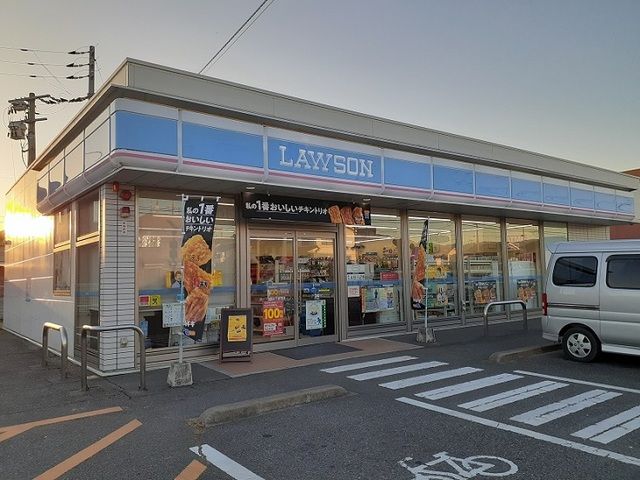 コンビニ　ローソン福山下加茂店（コンビニ）まで240m