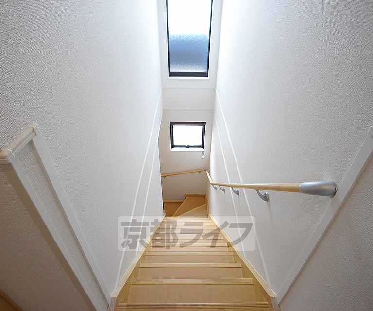 その他部屋・スペース　オシャレな階段です。