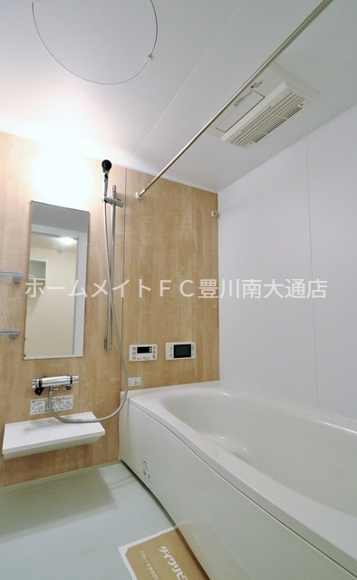 バス・シャワールーム　同型別部屋写真