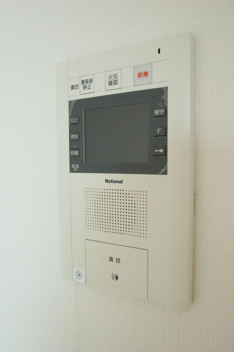 セキュリティ　☆安心のTVモニター付きインターホン☆