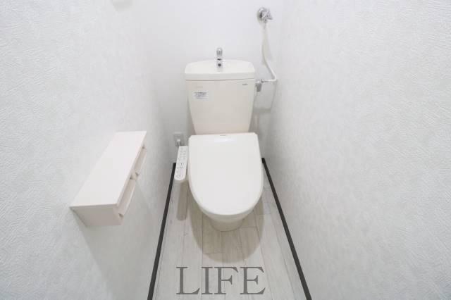 ワンアンドオンリーのトイレ写真