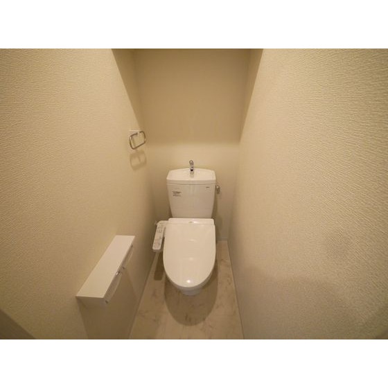 西鉄貝塚線 名島駅 徒歩7分 3階建 築2年のトイレ写真