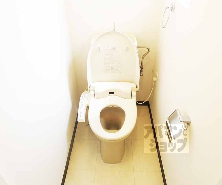 トイレ　ウォシュレット付きのトイレです