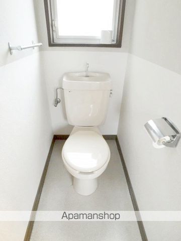 ＪＲ山陽本線 倉敷駅 バス乗車時間：26分 最寄りバス停で下車 徒歩1分 2階建 築36年のトイレ写真