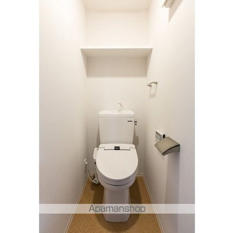 東京メトロ丸ノ内線 中野富士見町駅 徒歩5分 6階建 築8年のトイレ写真