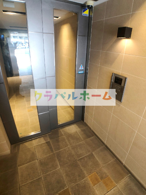 エントランス　オートロック
