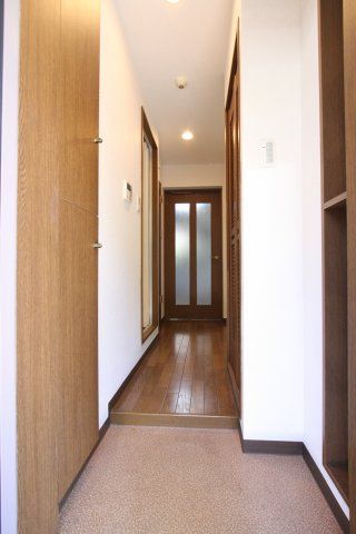 玄関　（別タイプ参考写真）フェニックス文京千石　文京区千石3