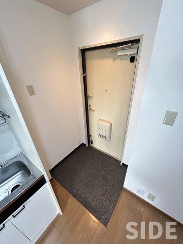 玄関　※別号室参考画像