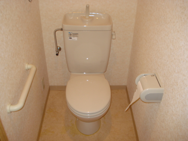 地下鉄谷町線 喜連瓜破駅 徒歩13分 7階建 築26年のトイレ写真