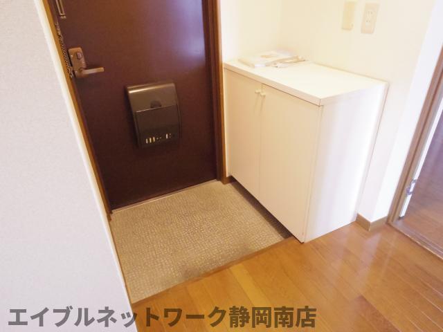玄関　明るい玄関です
