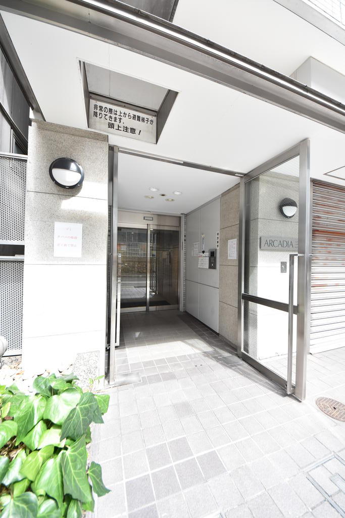 神戸市中央区小野柄通のマンションの建物外観