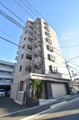 【広島市西区新庄町のマンションの建物外観】