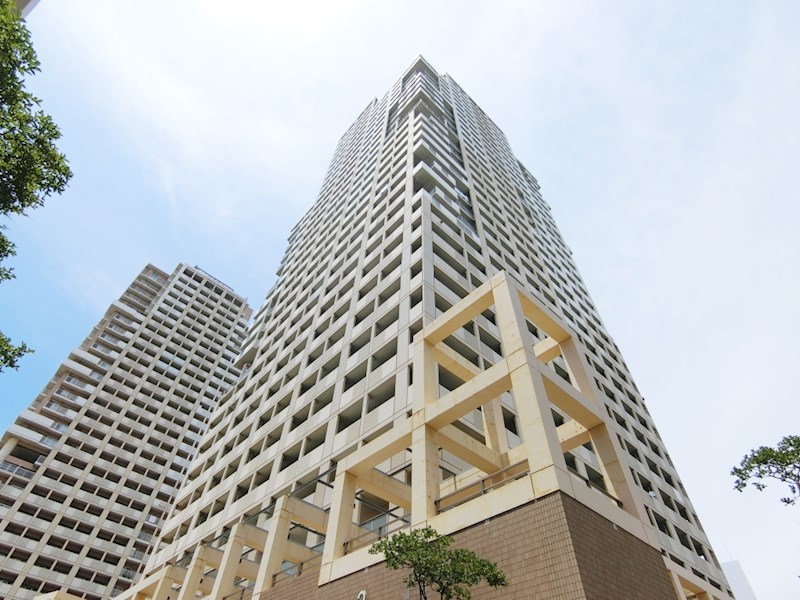 神戸市灘区摩耶海岸通のマンションの建物外観