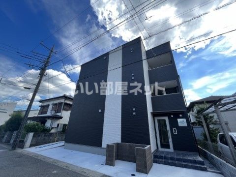 春日部市上蛭田のアパートの建物外観