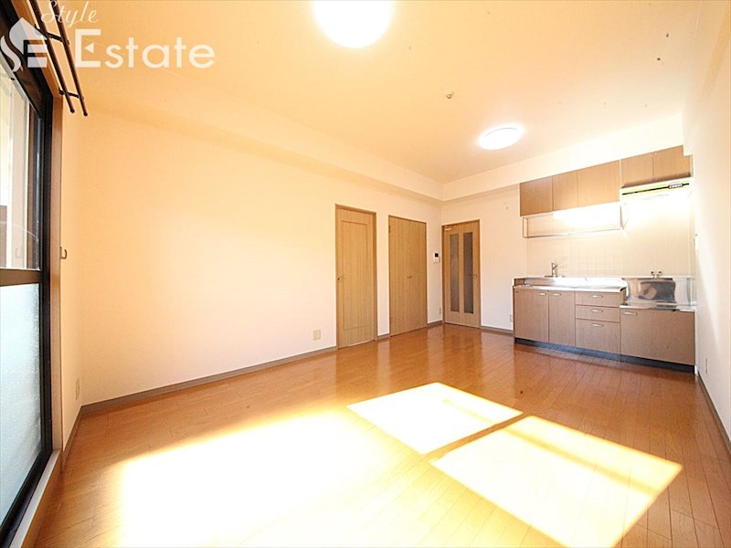 居室・リビング　内装