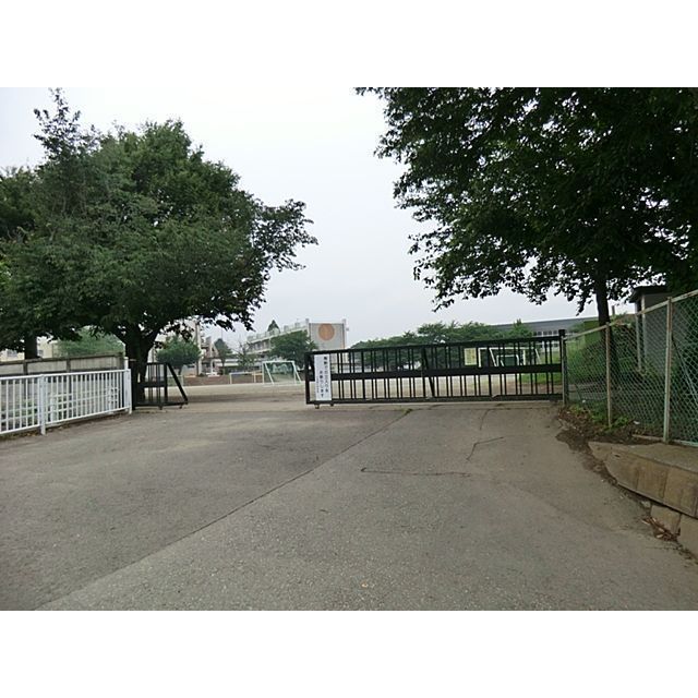 小学校　常総市立水海道小学校（小学校）まで1400m