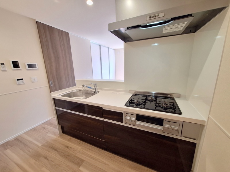 キッチン　★3口コンロシステムキッチン★