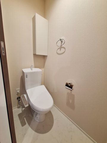 トイレ　★温水洗浄便座★