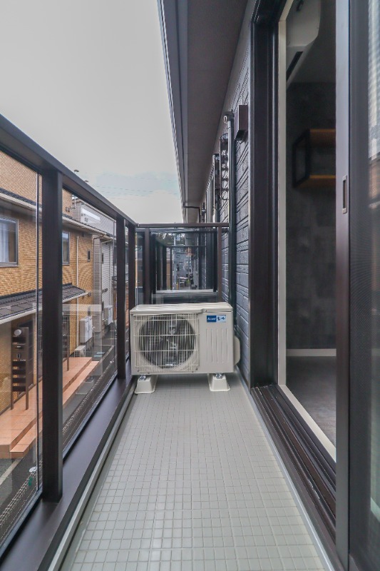 バルコニー　図面と現状に相違がある場合には現状を優先