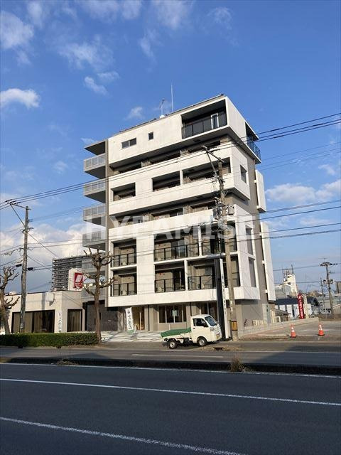 諫早市永昌町のマンションの建物外観