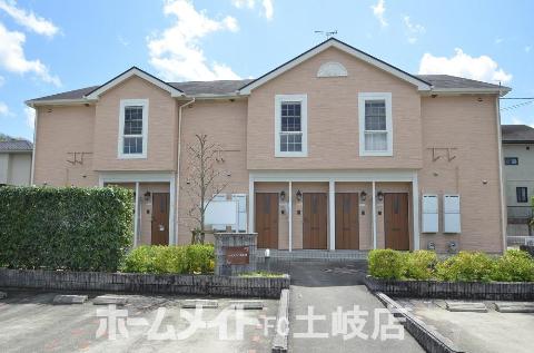 シャンティ南小田の建物外観