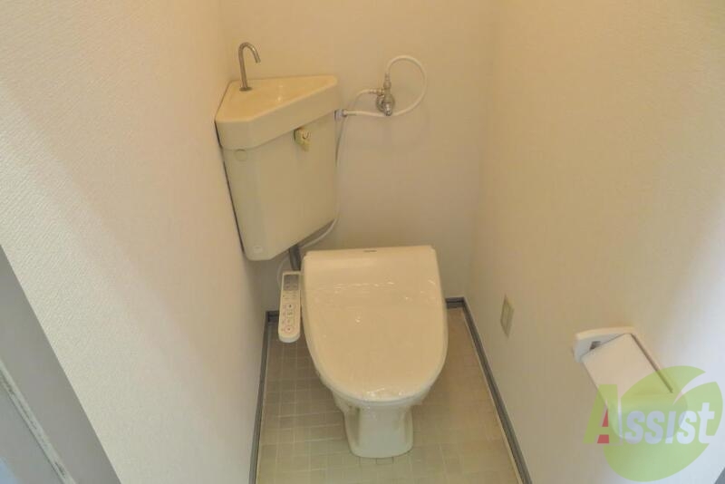 トイレ　トイレは落ち付く感じ。広すぎず狭すぎない。