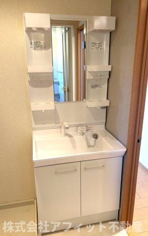 洗面設備　洗髪洗面化粧台