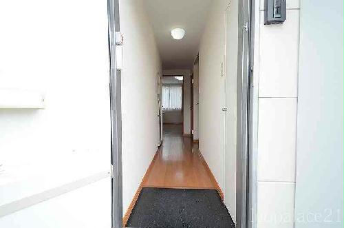 玄関　設備・仕様は号室により異なる為、現況を優先致します。