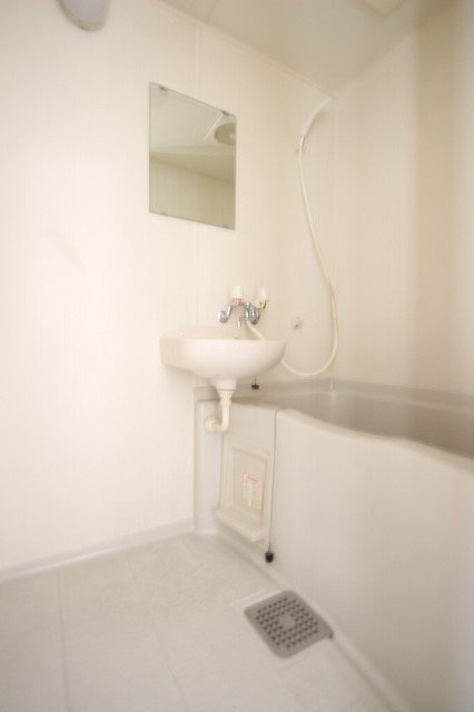 バス・シャワールーム　同物件別室です。