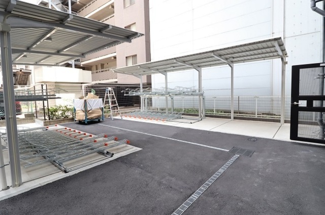 駐車場　立体駐車場