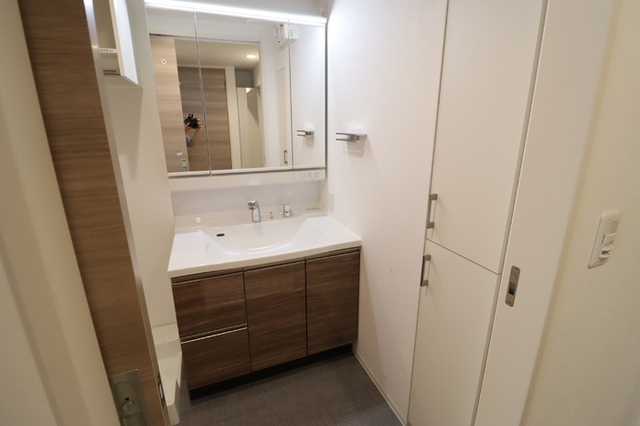 洗面設備　洗髪洗面化粧台