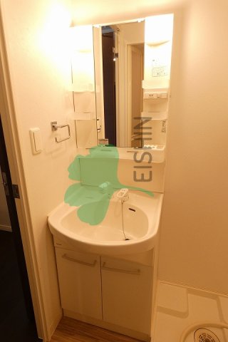 洗面設備　シンプルで使いやすい洗面台です！