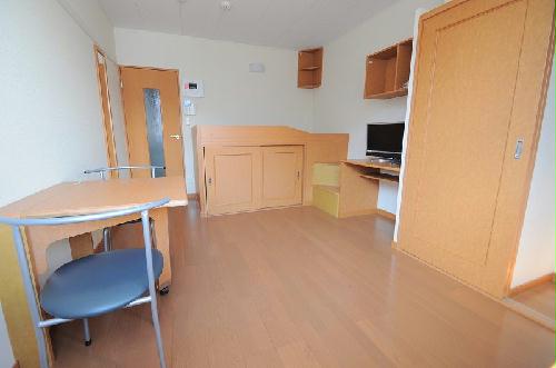 居室・リビング　※同タイプ部屋の写真となります