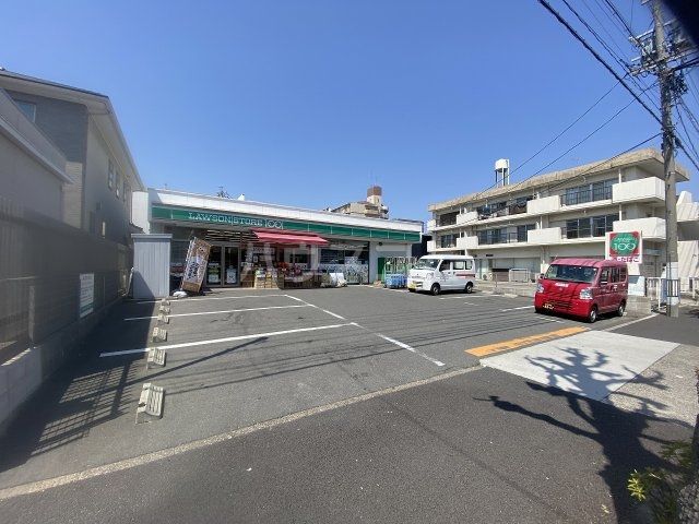 コンビニ　ローソンストア100 中川中郷店（コンビニ）まで471m