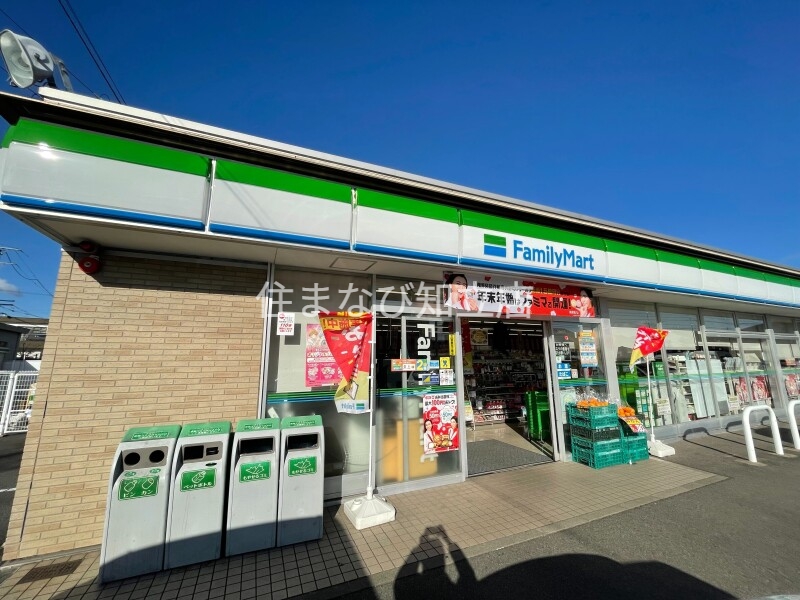 コンビニ　ファミリーマート刈谷半城土西店（コンビニ）まで519m