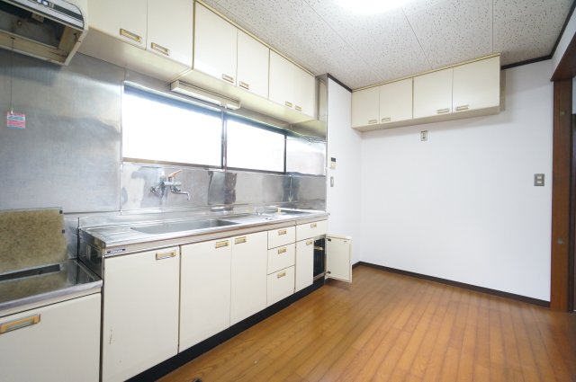 キッチン　ご見学・ご契約時の送迎可能！