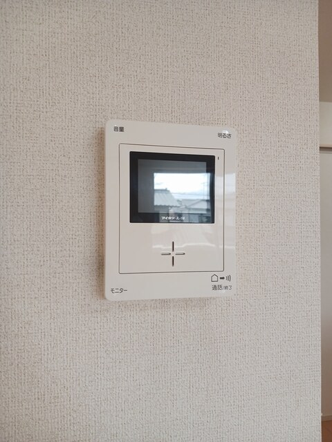 セキュリティ　明るい玄関です