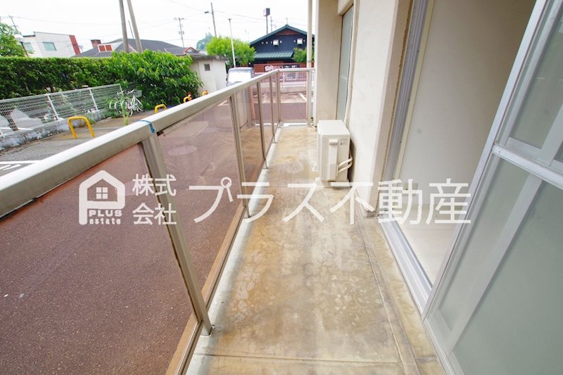 バルコニー　イメージ写真