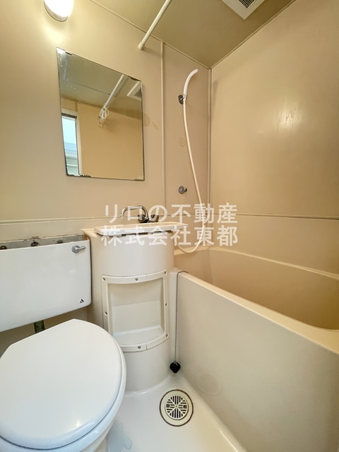 バス・シャワールーム　※クリーニング前のお写真です。