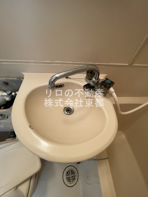 洗面設備　※クリーニング前のお写真です。